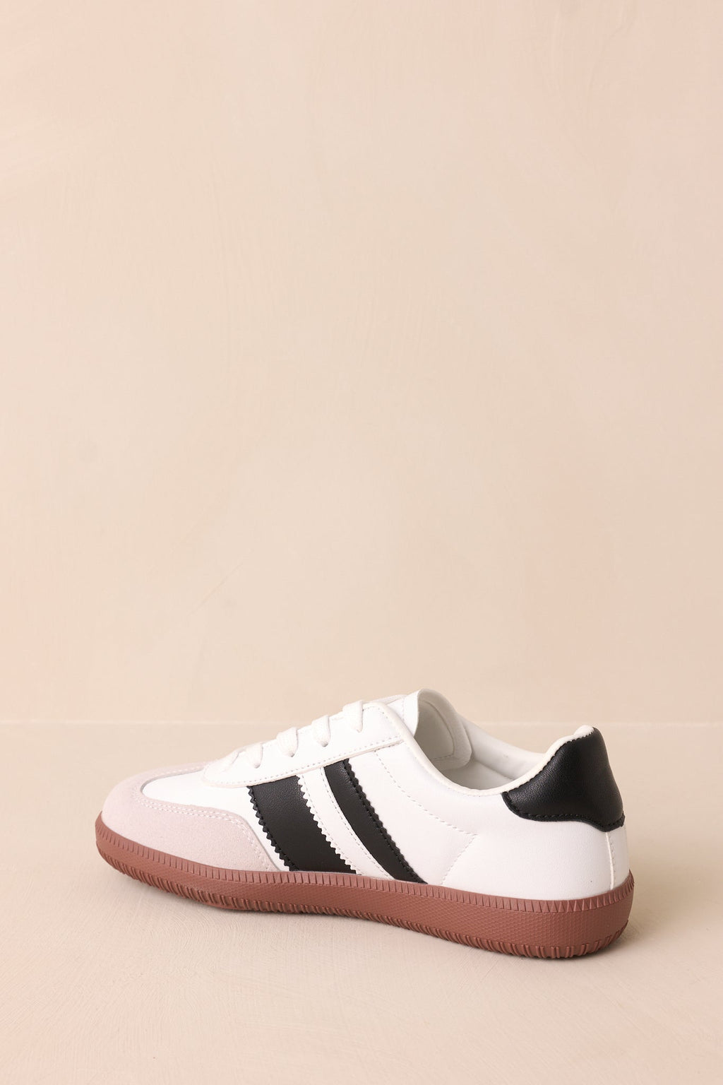 Runaway Love White & Black Retro Sneakers