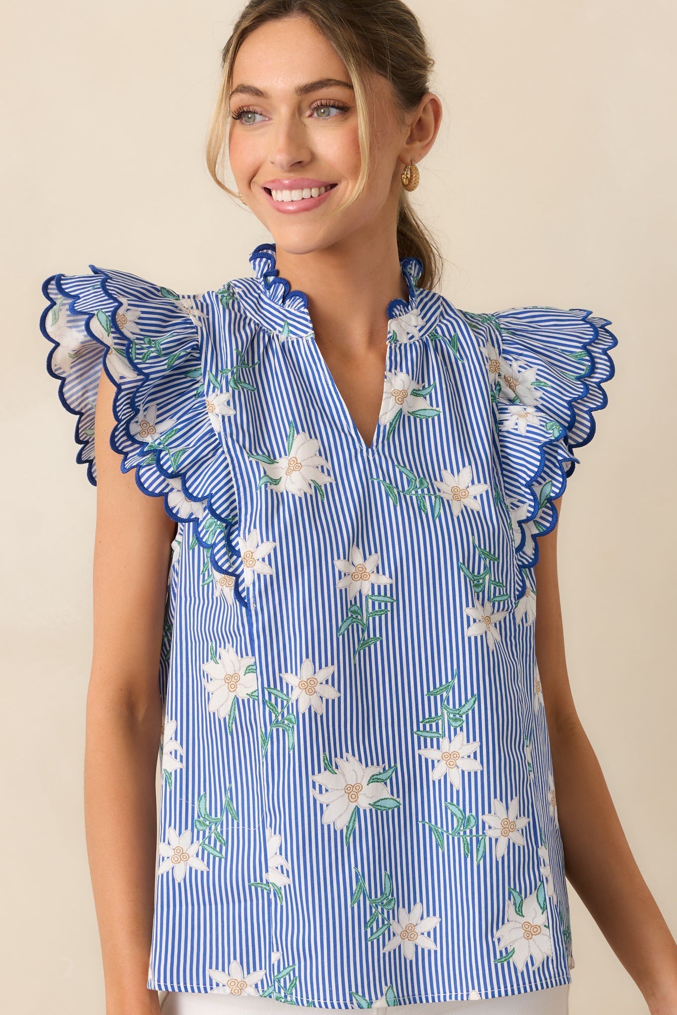 Sidewalk Caf?Blue Floral Cotton Flutter Sleeve Top