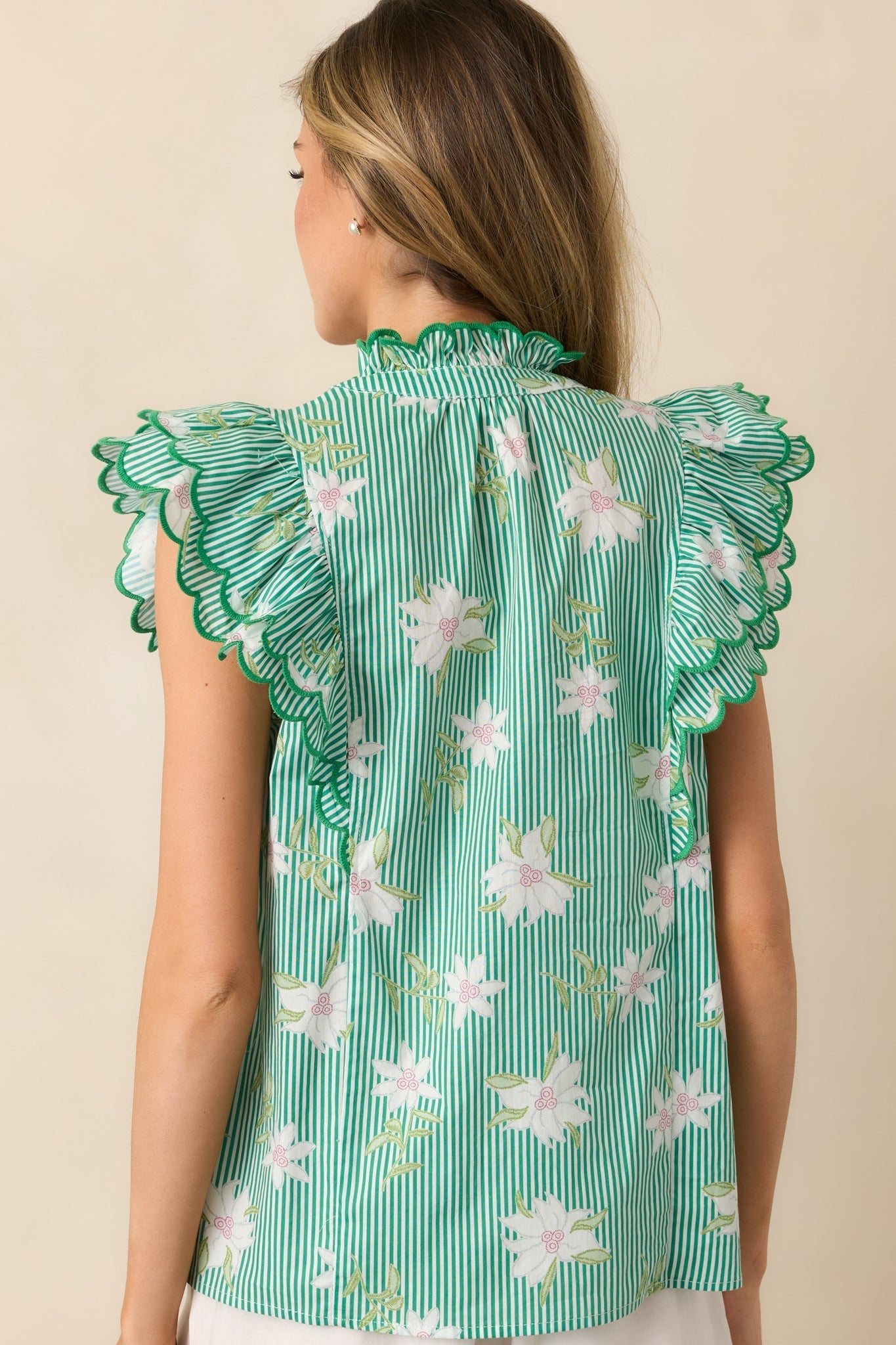 Sidewalk Caf?Green Floral Cotton Flutter Sleeve Top