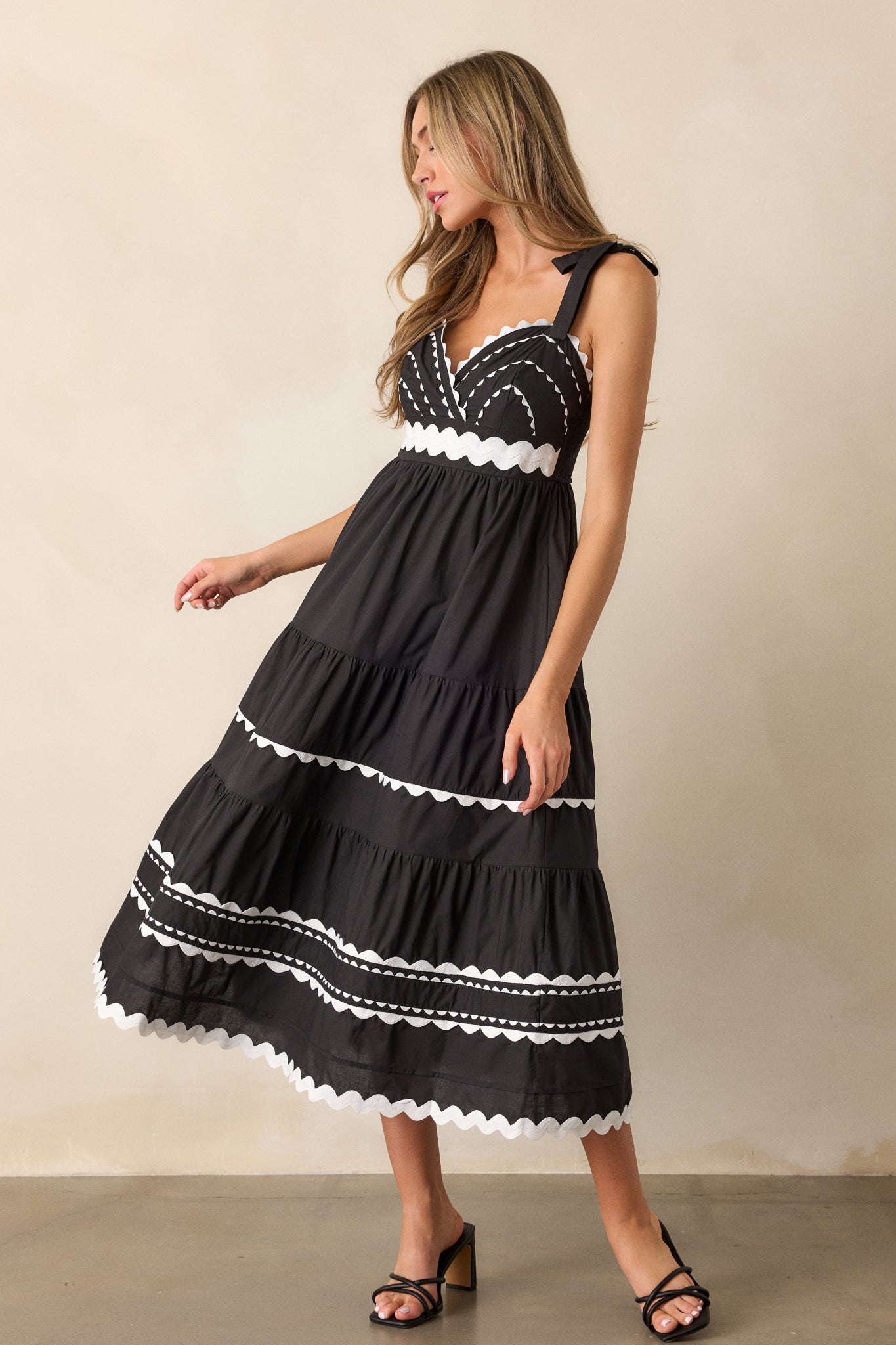 Elegant Edge Cotton Black Ricrac Maxi Dress