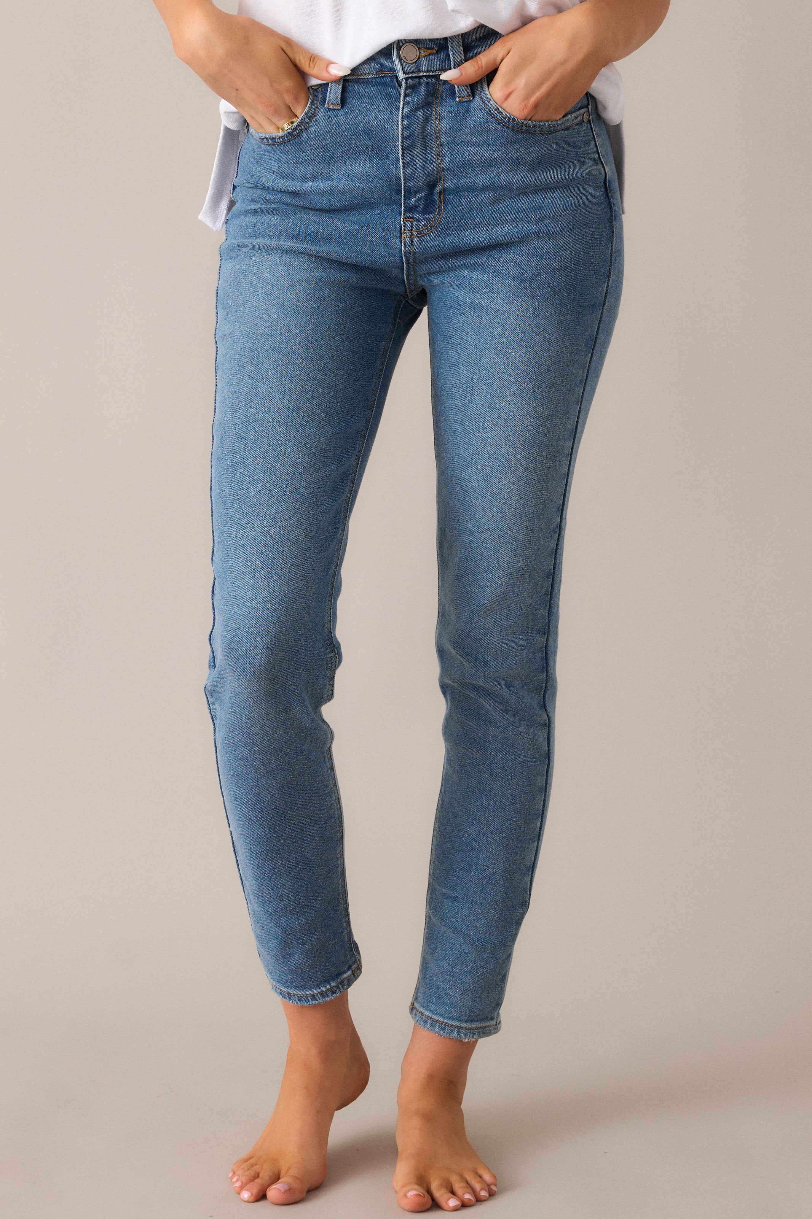 Common Ground Medium Wash Stretch Skinny Jeans