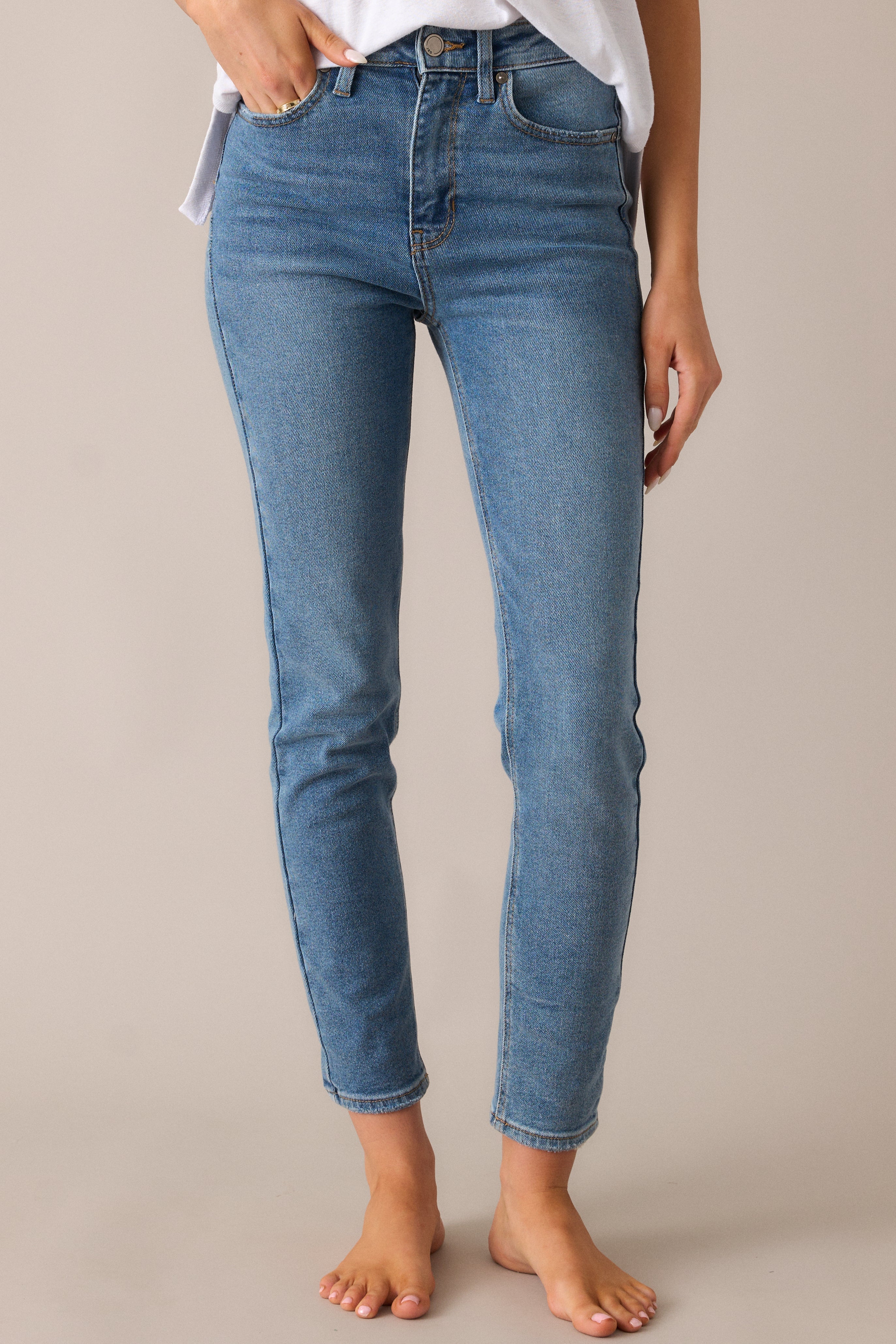 Common Ground Medium Wash Stretch Skinny Jeans