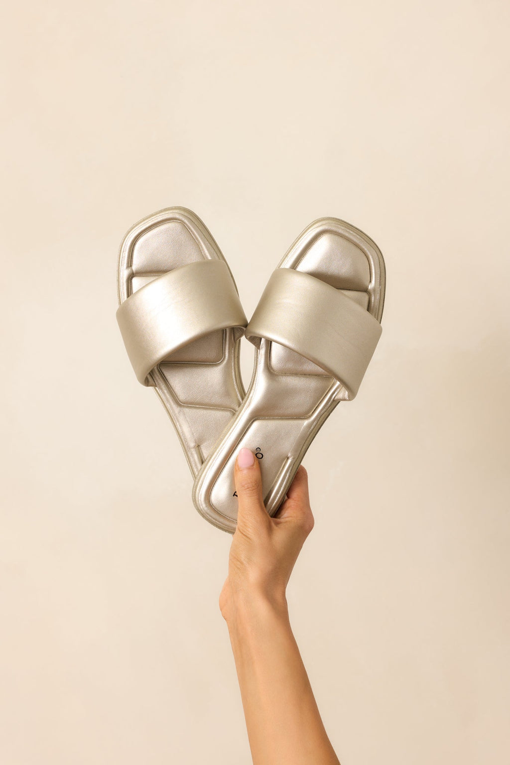 Oasis Steps Gold Metallic Sandals