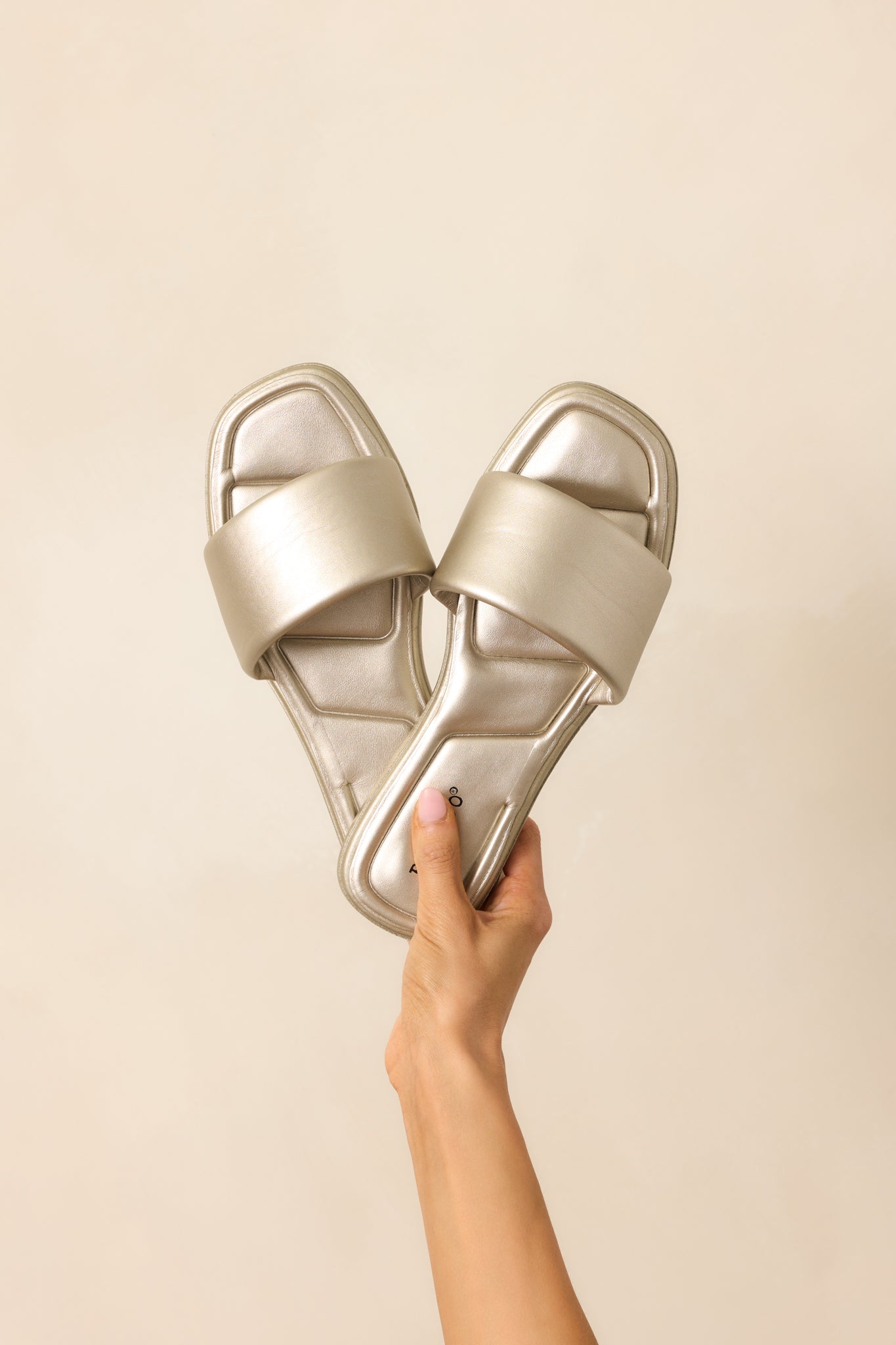Oasis Steps Gold Metallic Sandals
