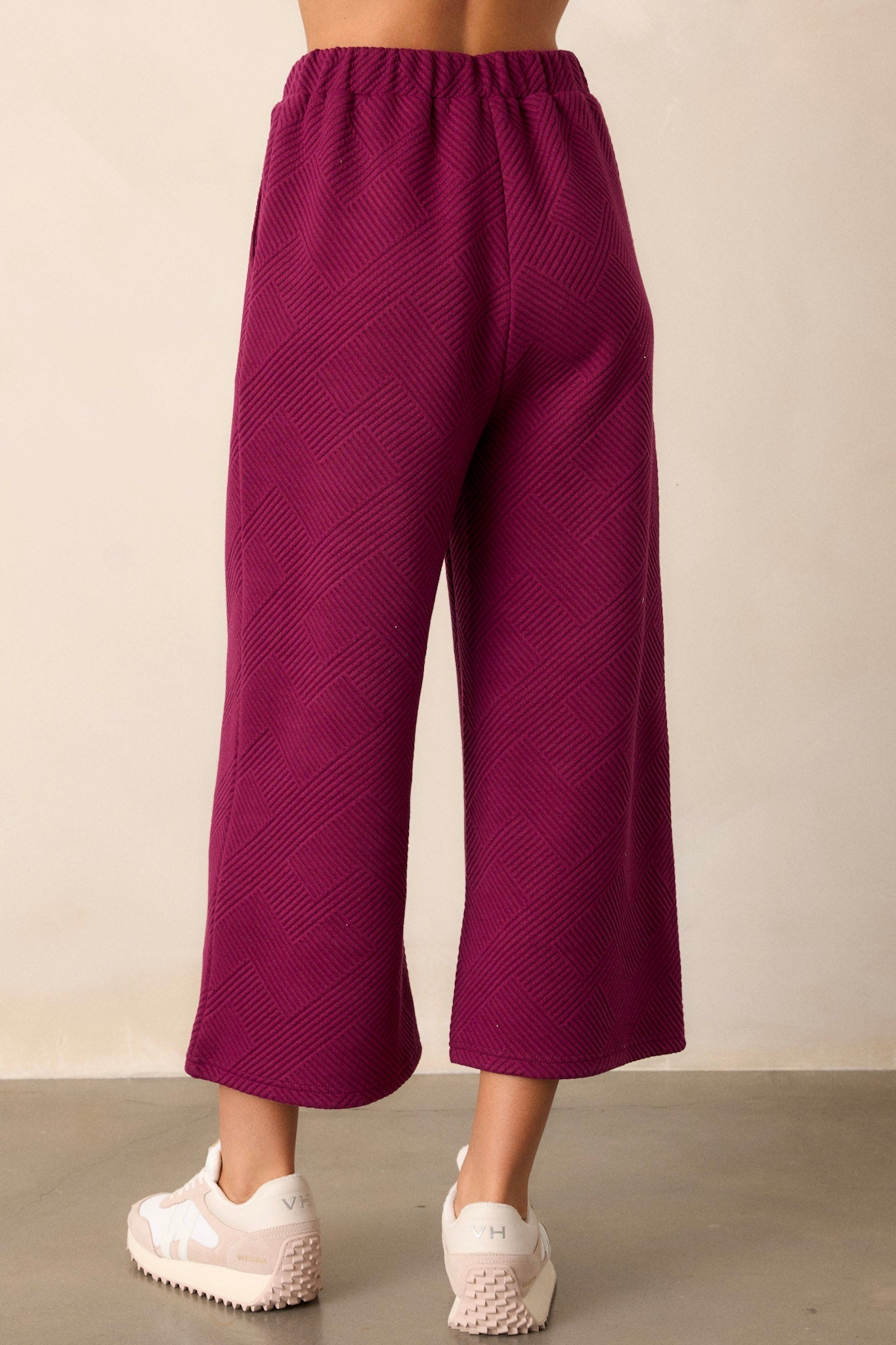 Tell Me Dark Sangria Cropped Textured Pants